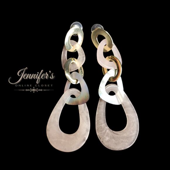 3/$25 a new day Genuine Shell Gold Oval Dangle Earrings - Picture 5 of 10